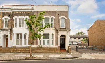 3 bedroom end of terrace house for sale in Antill Road, E3