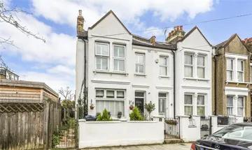 3 bedroom end of terrace house for sale in Havelock Road, London, SW19