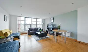 2 bedroom flat for sale in Leyden Street, Spitalfields, London, E1