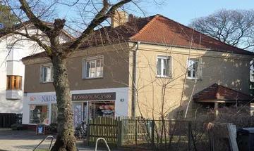 Kleines Wohn- und Geschäftshaus nahe S-Bahnhof Berlin-Mahlsdorf zu verkaufen