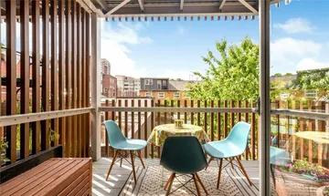 1 bedroom apartment for sale in Underwood Road, London, E1