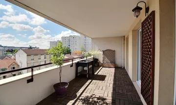 Appartement 4 pièces 86 m2 avec balcon, cave et parking